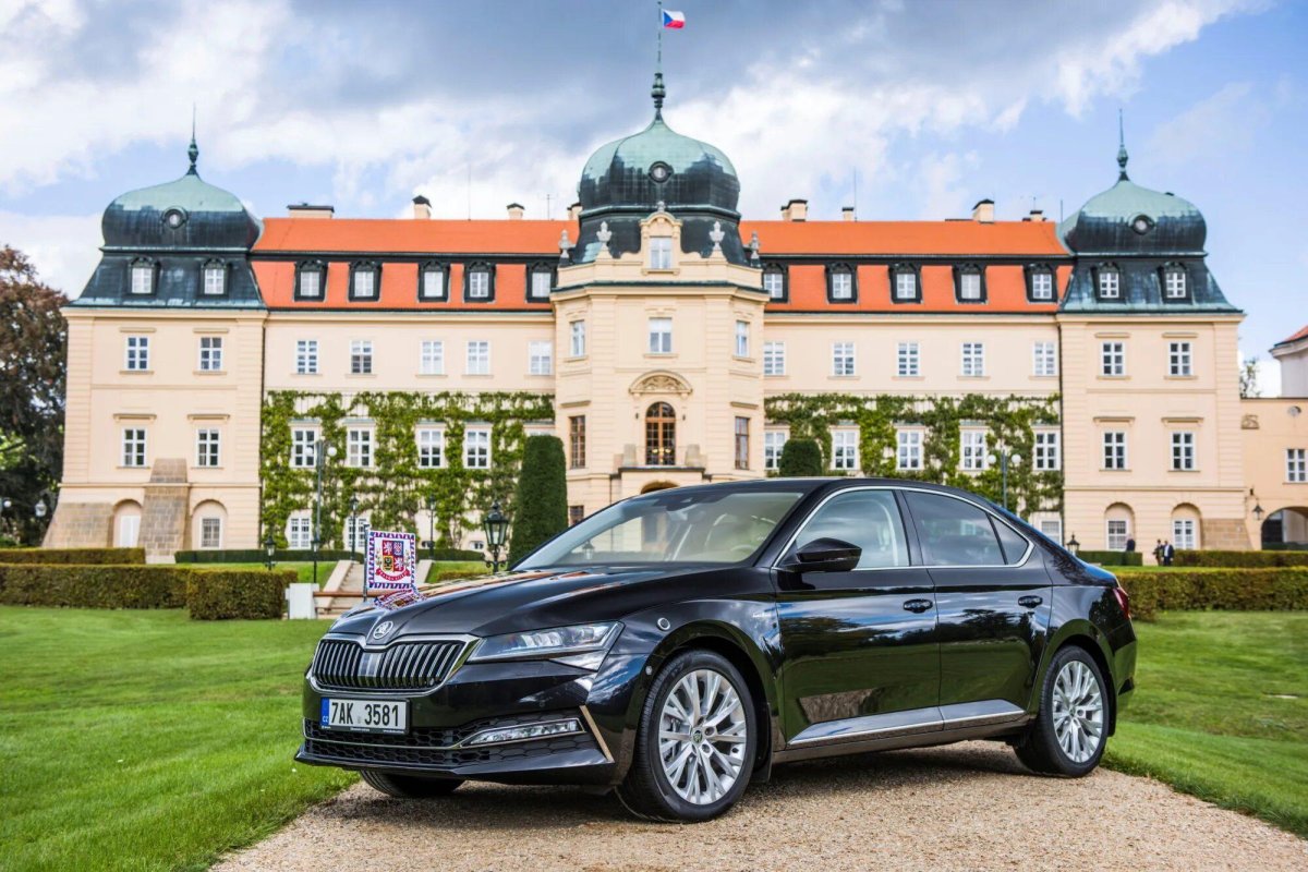 Шкода Суперб президента Чехии