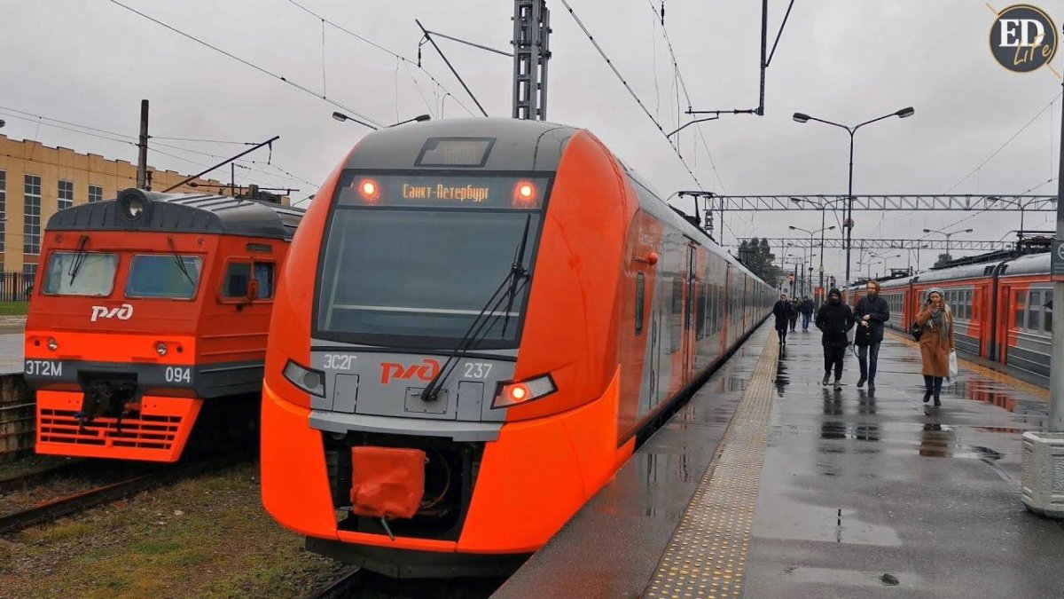 Электропоезд эс2г Ласточка