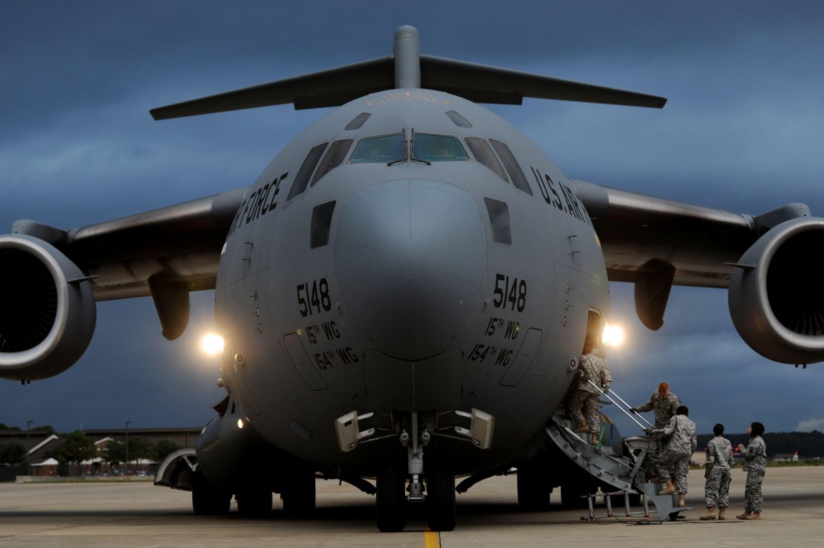 Boeing c-17 Globemaster III военно-транспортные самолёты