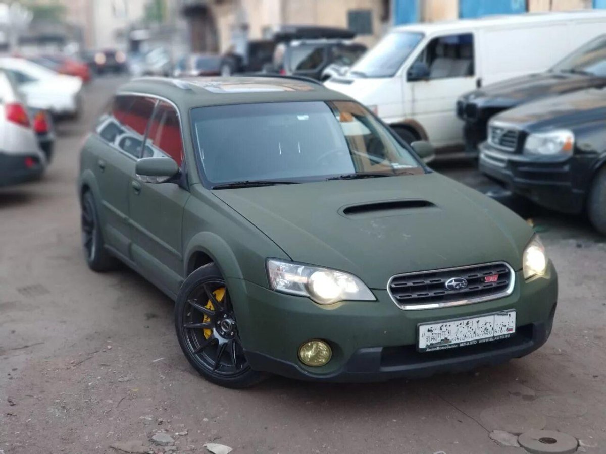 Субару Аутбек 2005