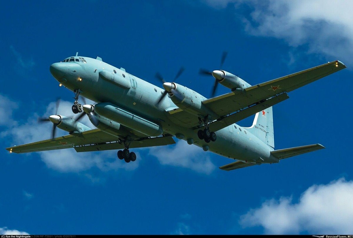 Самолет радиоэлектронной разведки ил-20