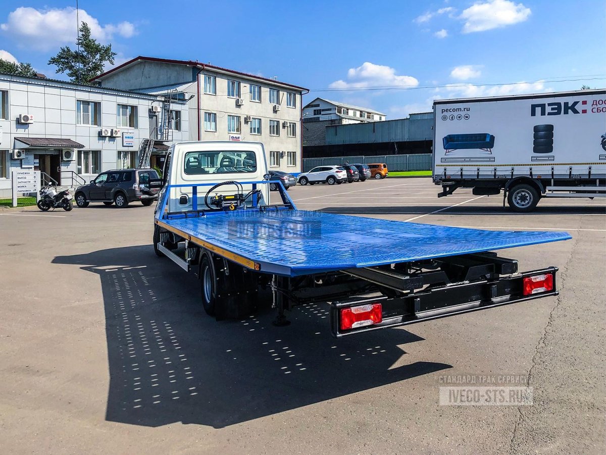 Эвакуатор Iveco Daily со сдвижной платформой