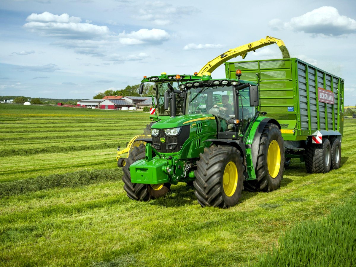 John Deere 6155r