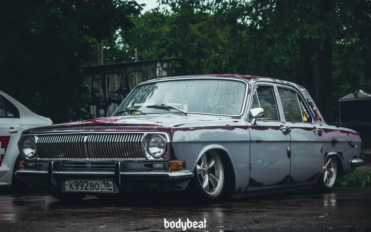 Волга ГАЗ 24 лоурайдер