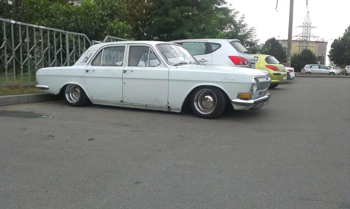ГАЗ 24 Волга заниженная