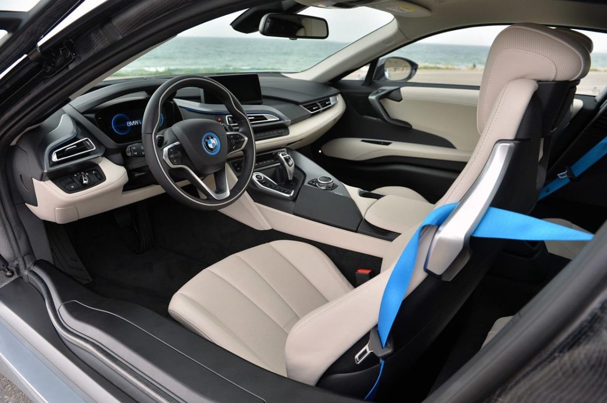 BMW i8 2015