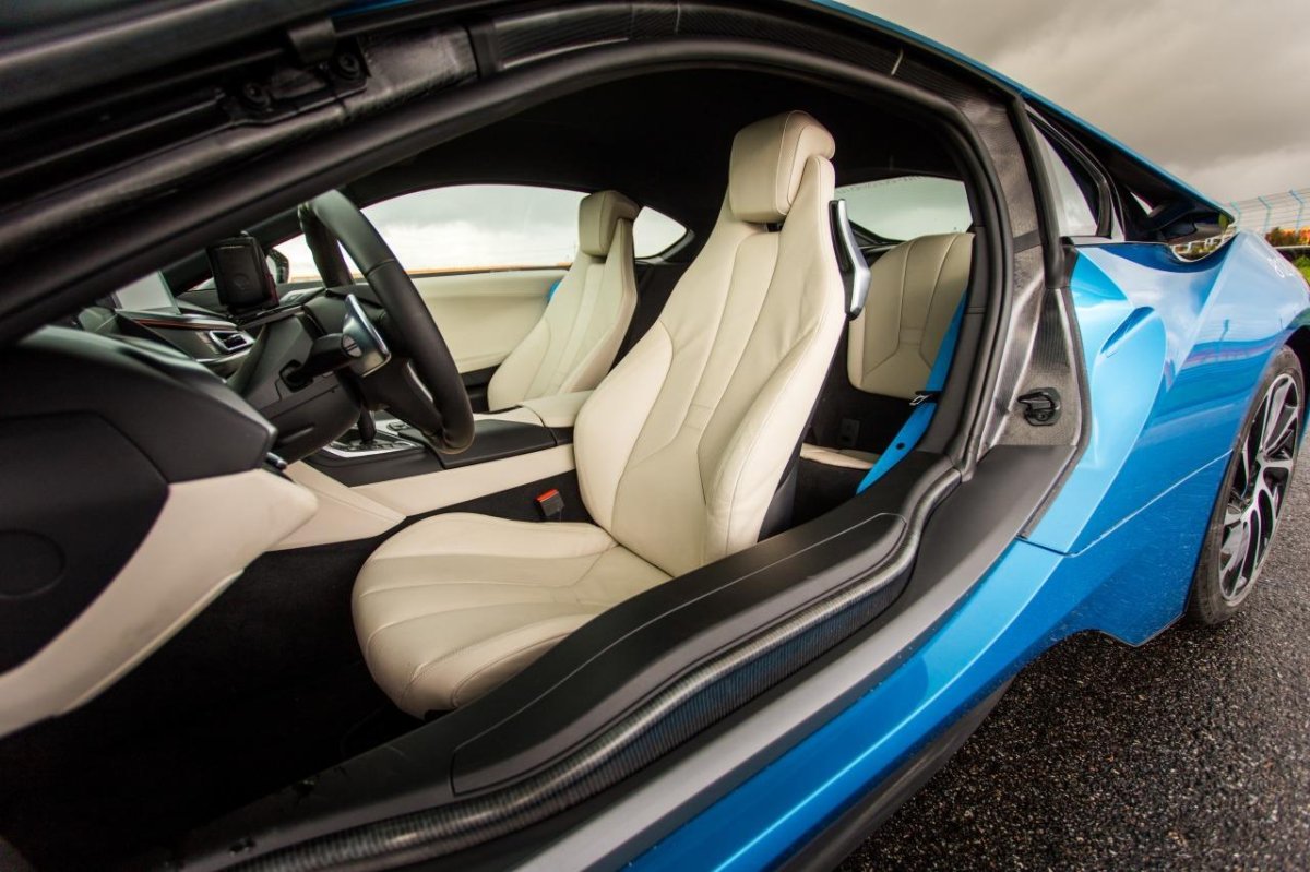 BMW i8 Interior