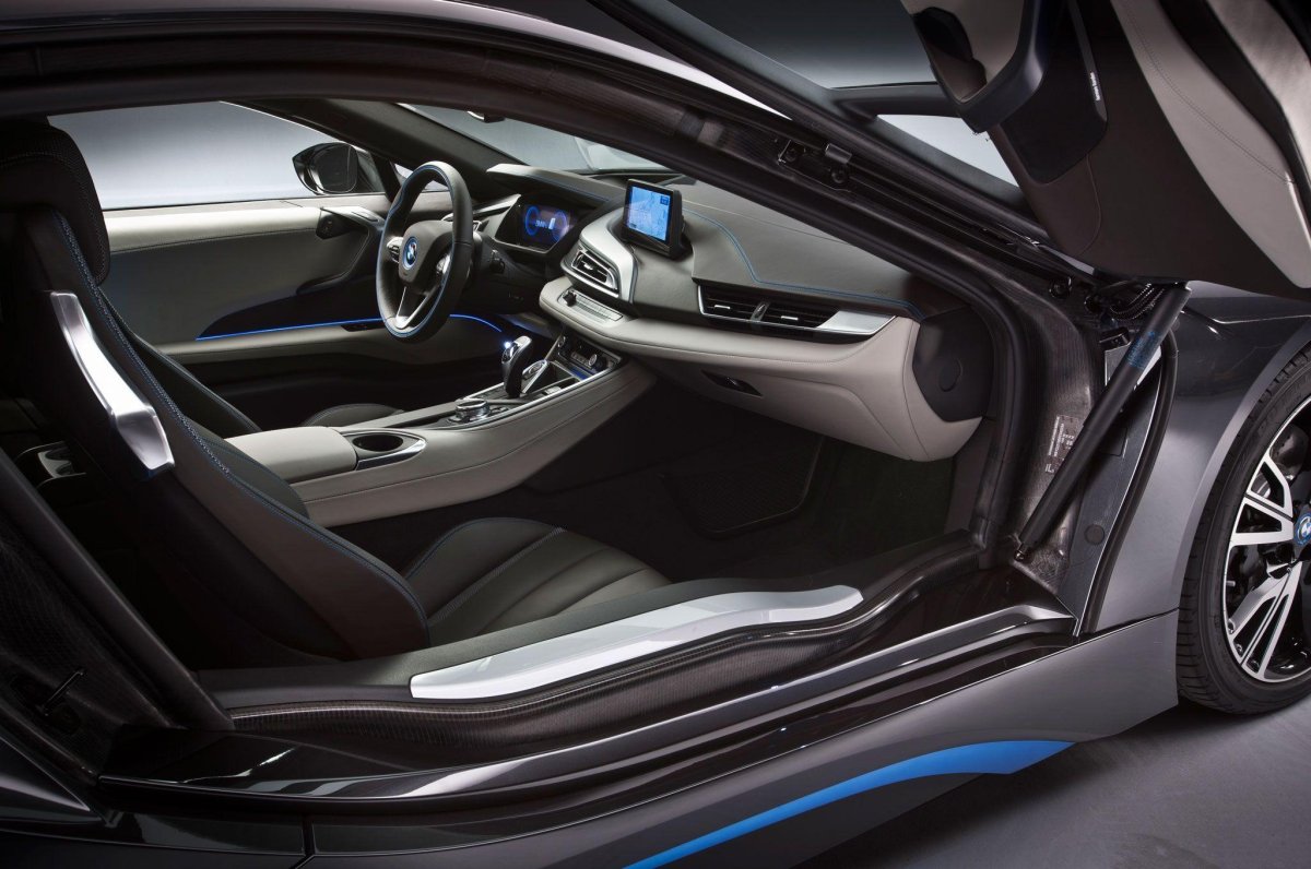 BMW i8 Interior