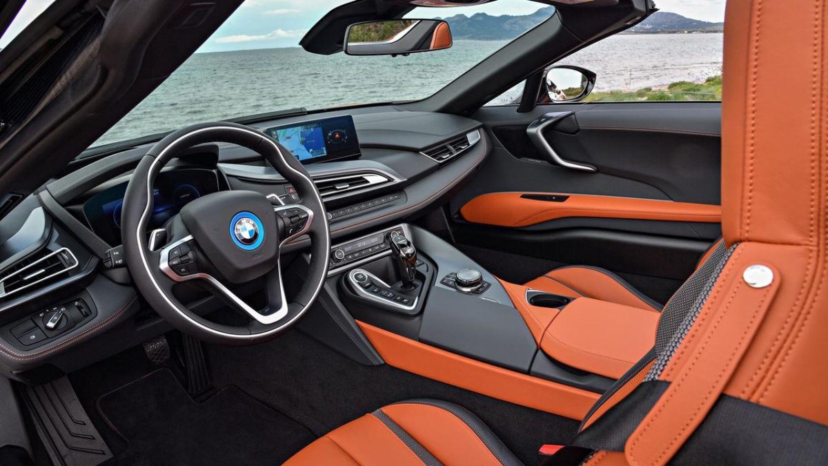 2019 BMW i8 Roadster