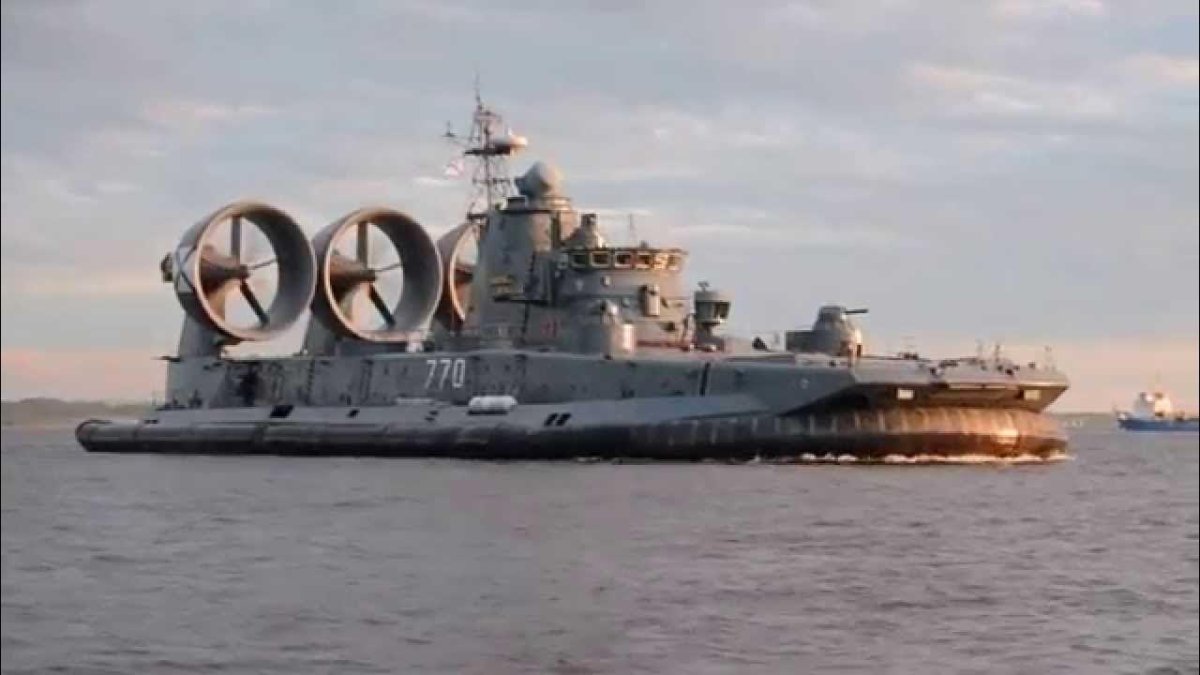 Проект 12322 ЗУБР