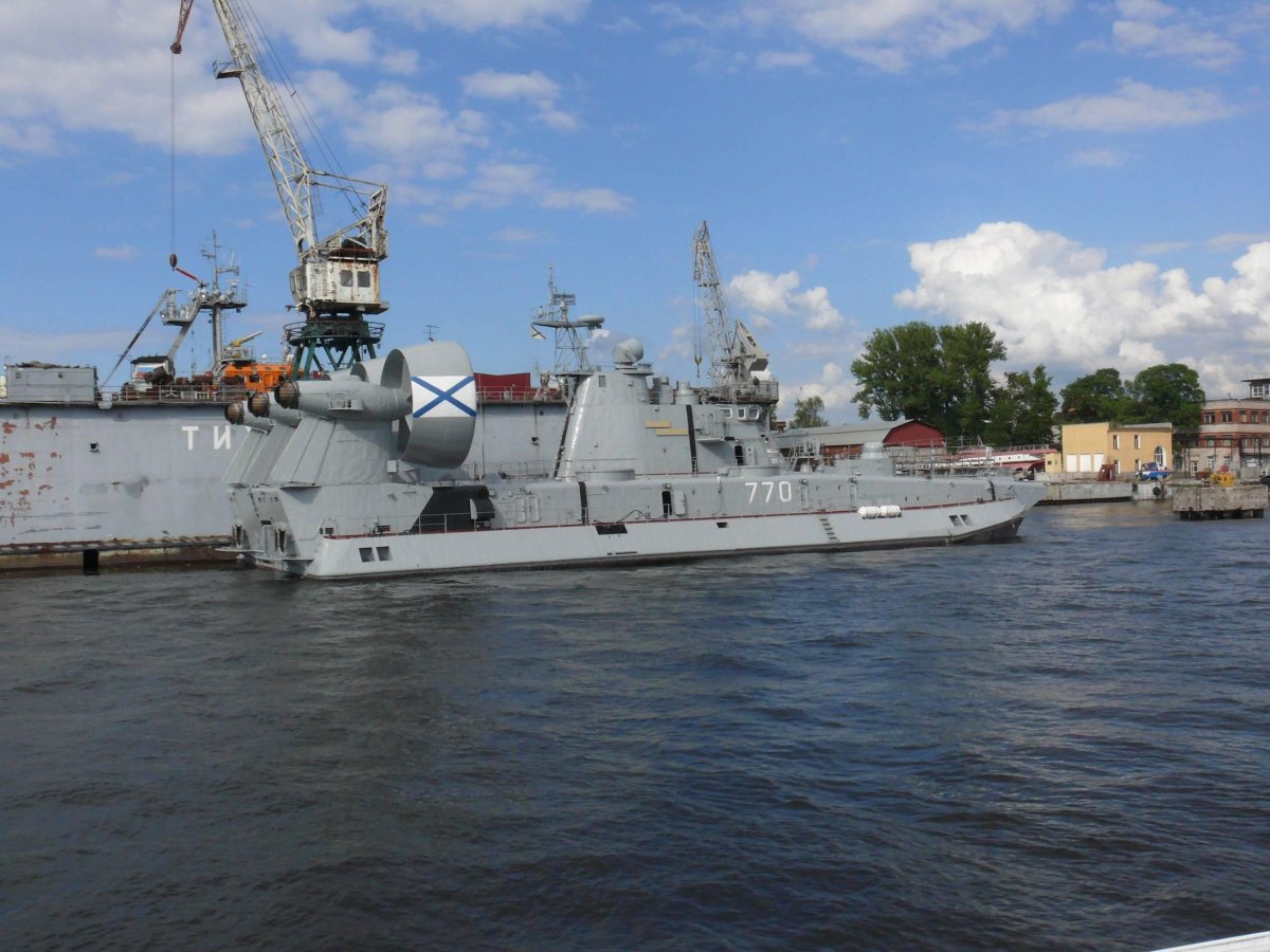 Малый десантный корабль МДК 106