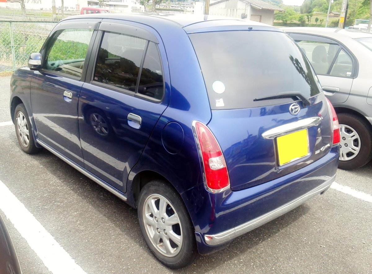 Daihatsu Mira Cocoa