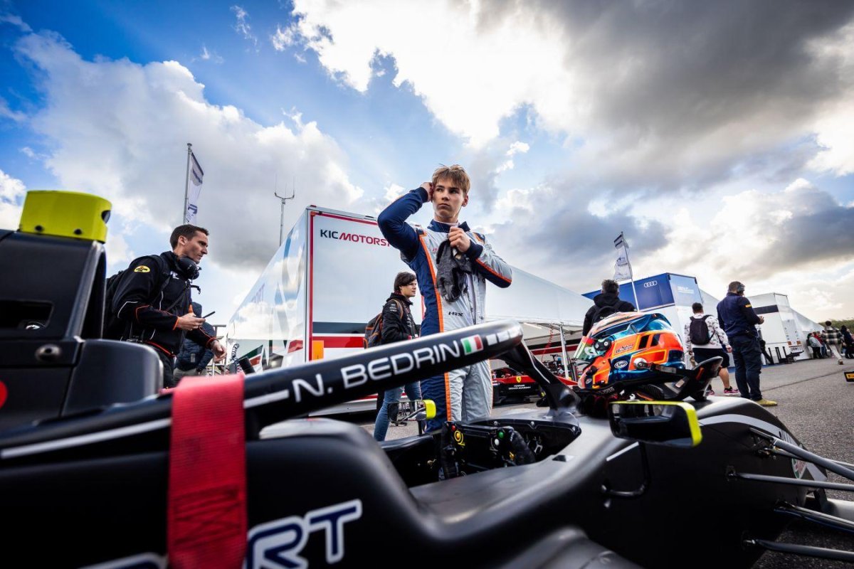 Зандворт Мастерс