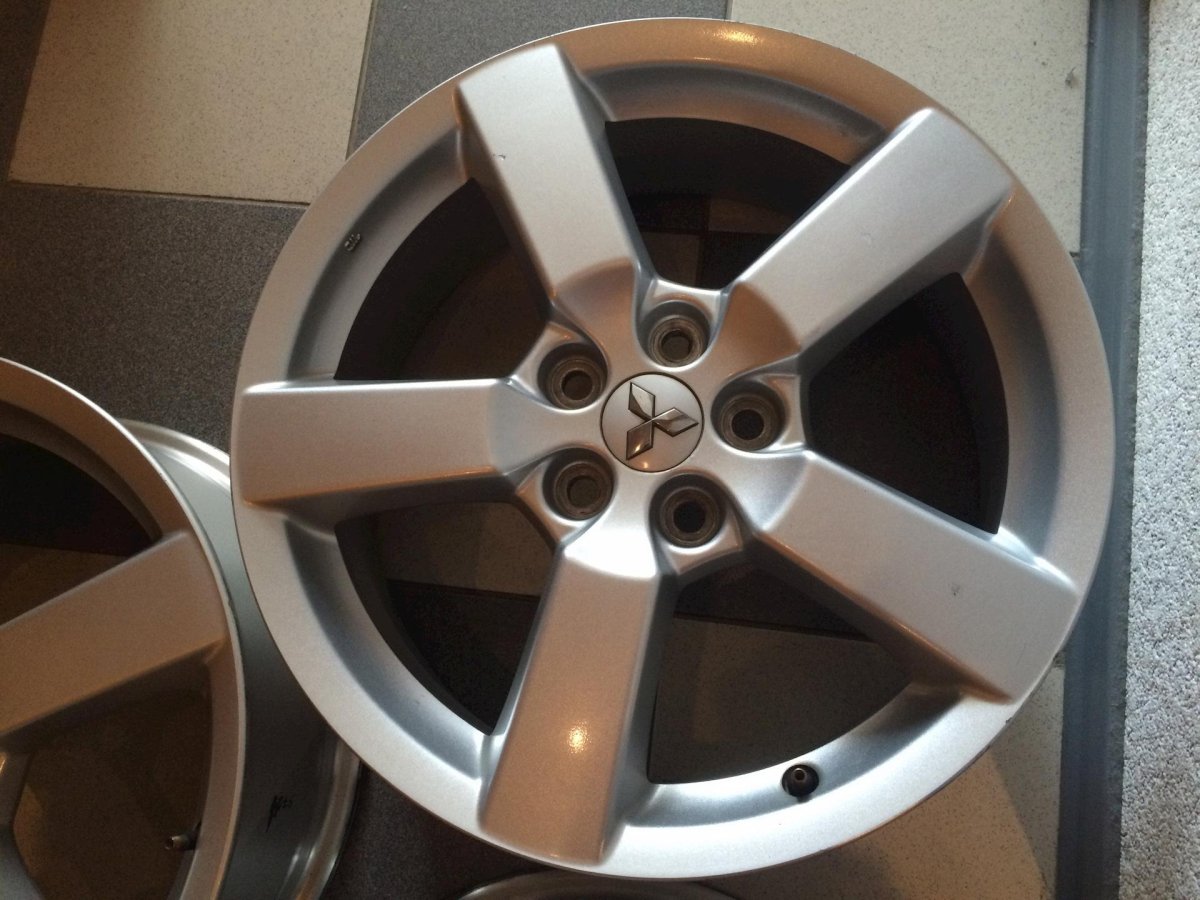 Диски на Mitsubishi Outlander XL r16