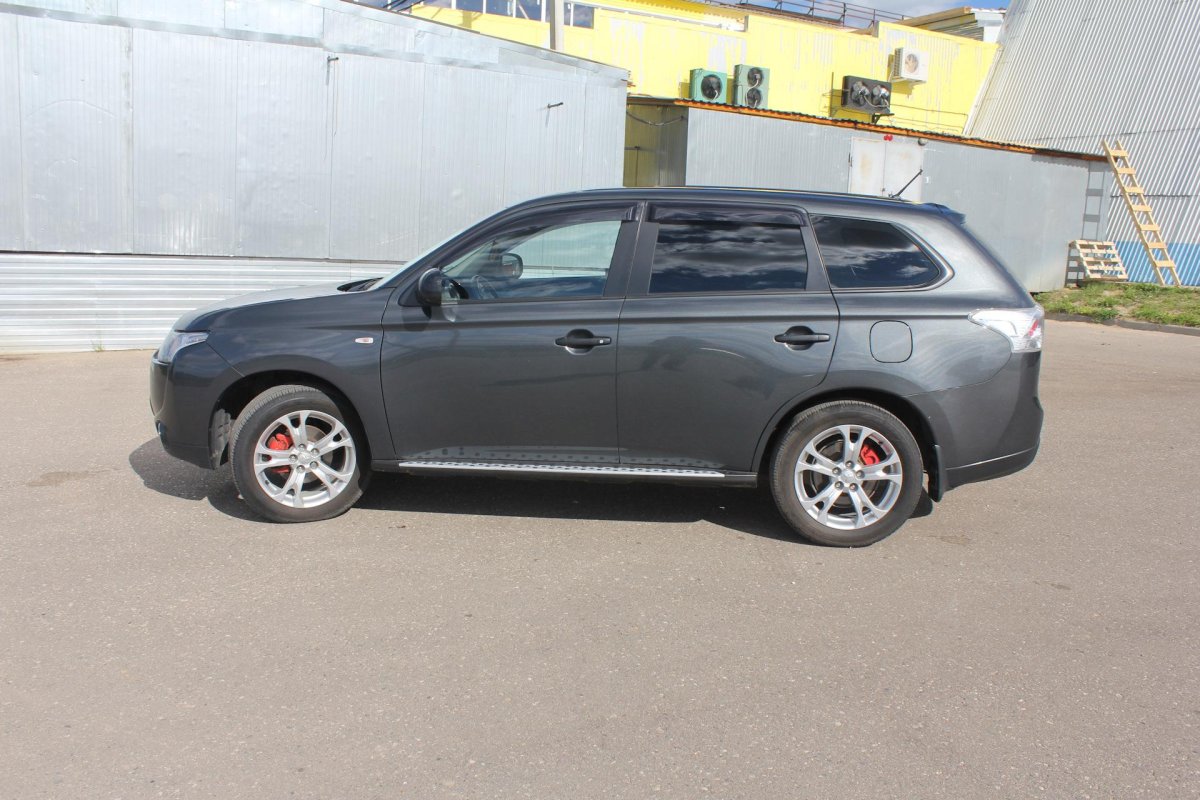 Аутлендер на r16