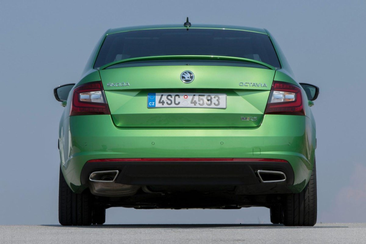 Шкода Октавия а7 зад