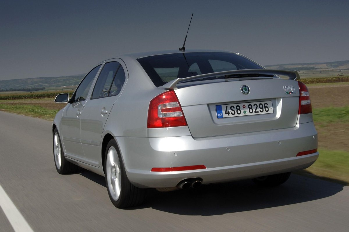 Skoda Octavia 2 поколения