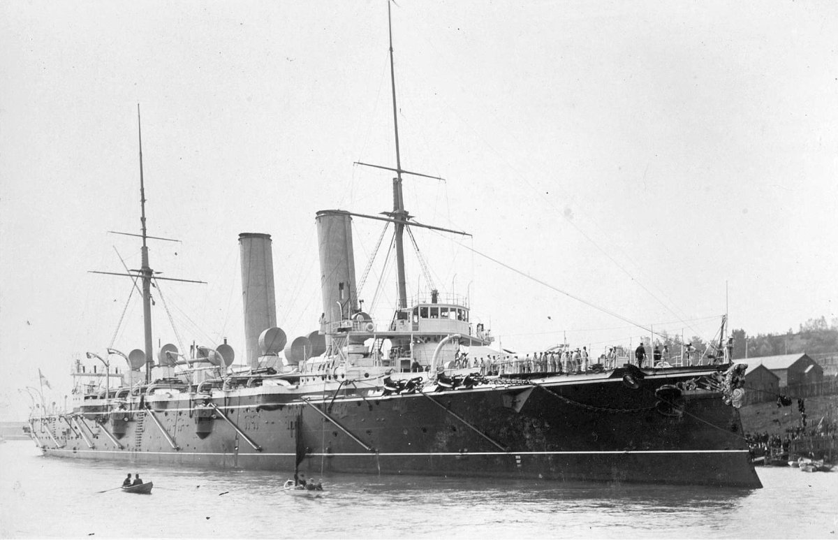 Амираль Сесиль бронепалубный крейсер