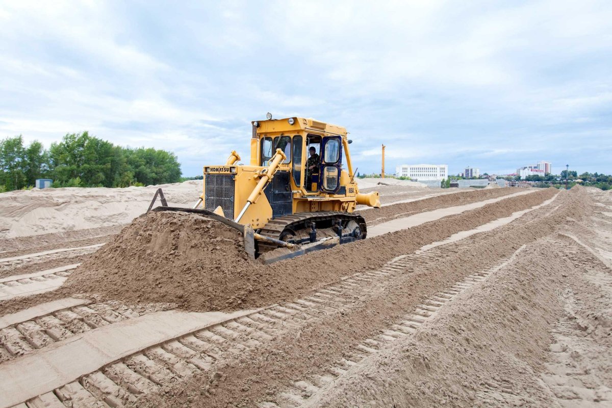 Отсыпка земляного полотна железной дороги
