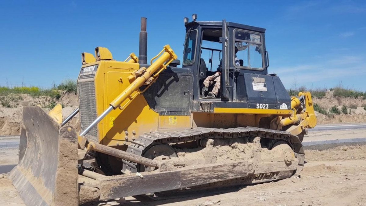 Машинист бульдозера Шантуй