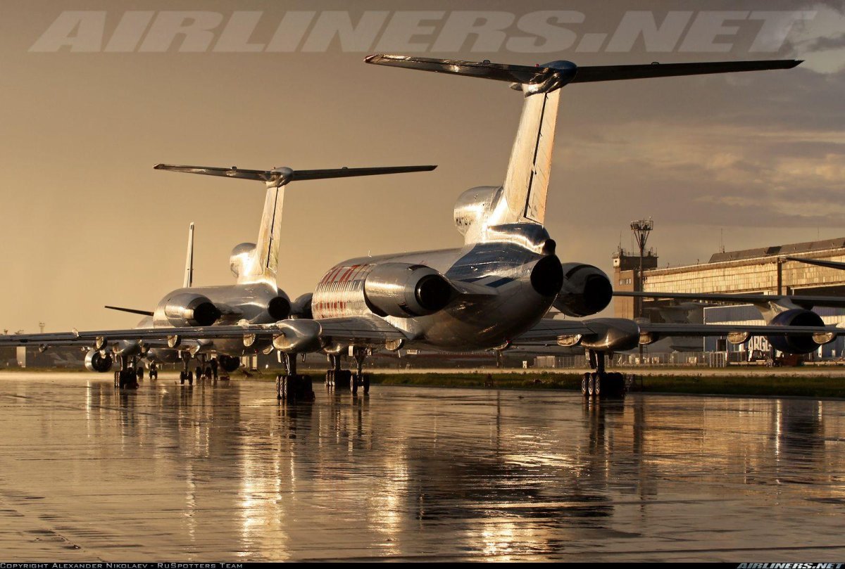 Самолет ту 154