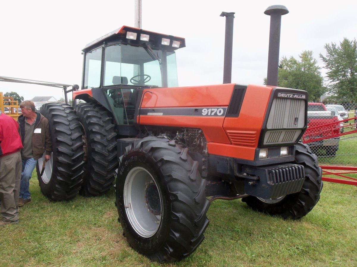 Трактор Аллис Чалмерс