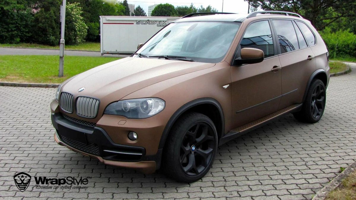 BMW x5 e70 коричневый