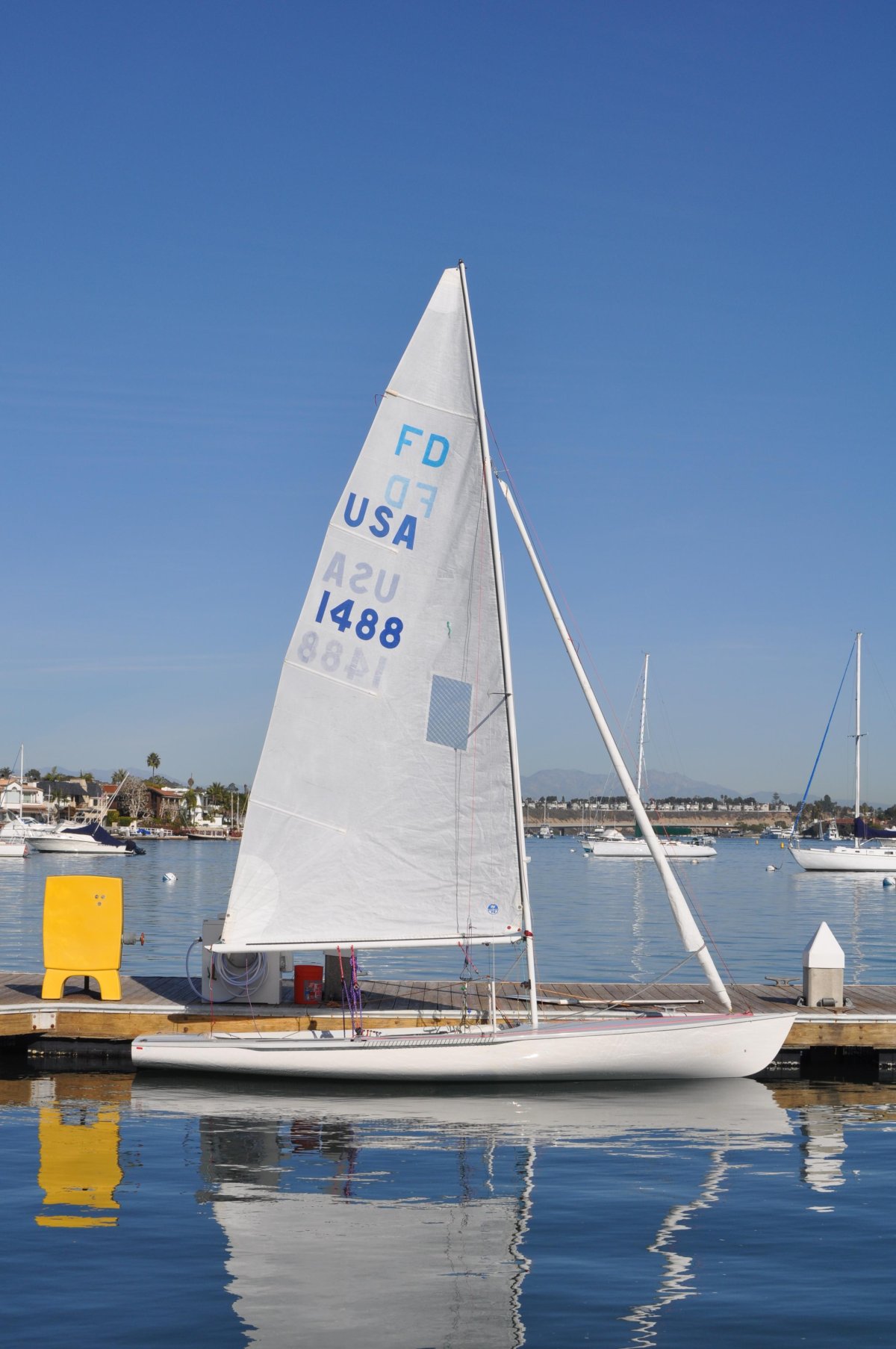 Летучий голландец класс гоночных яхт