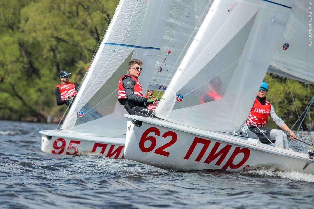 Яхта класса Летучий голландец