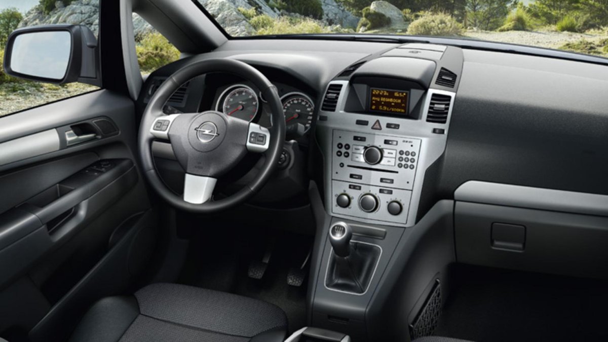 Opel Zafira 2007 салон