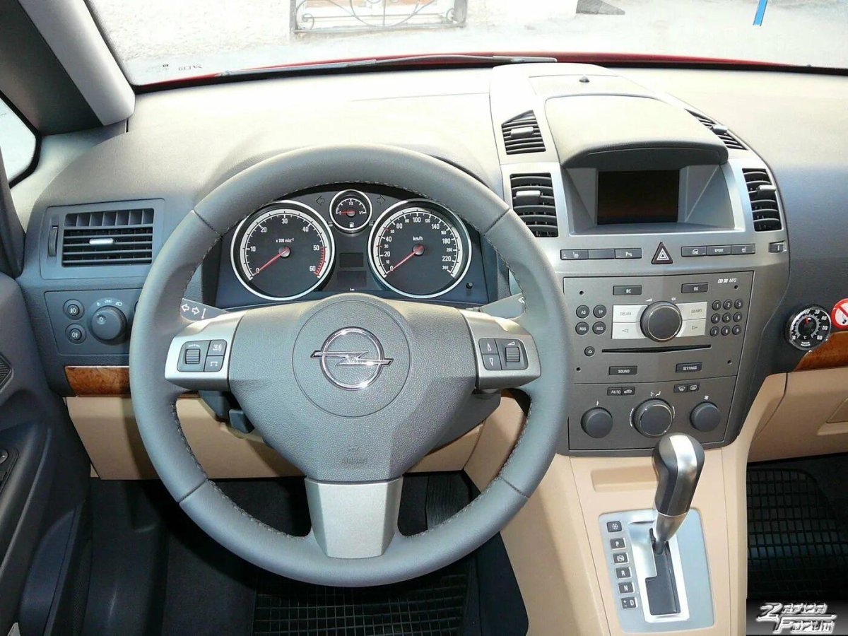 Opel Zafira 2007 салон