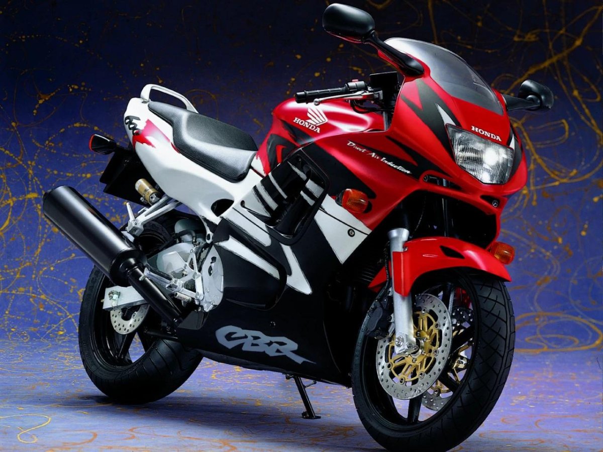Хонда СБР 600 ф3