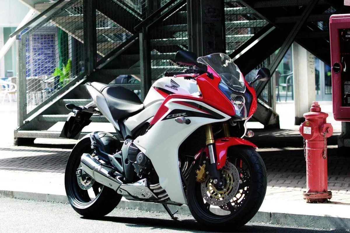 Honda cbr600f 2011