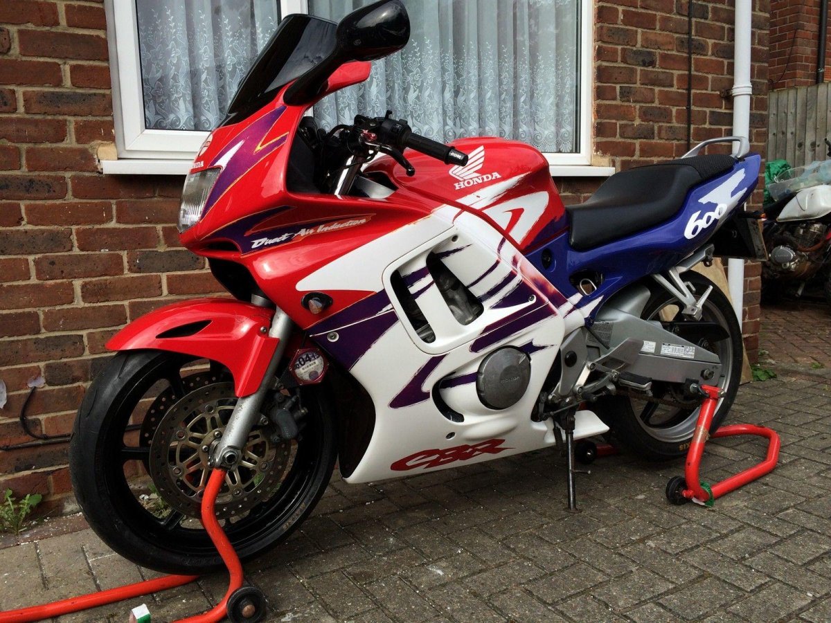 Honda CBR 600 f4