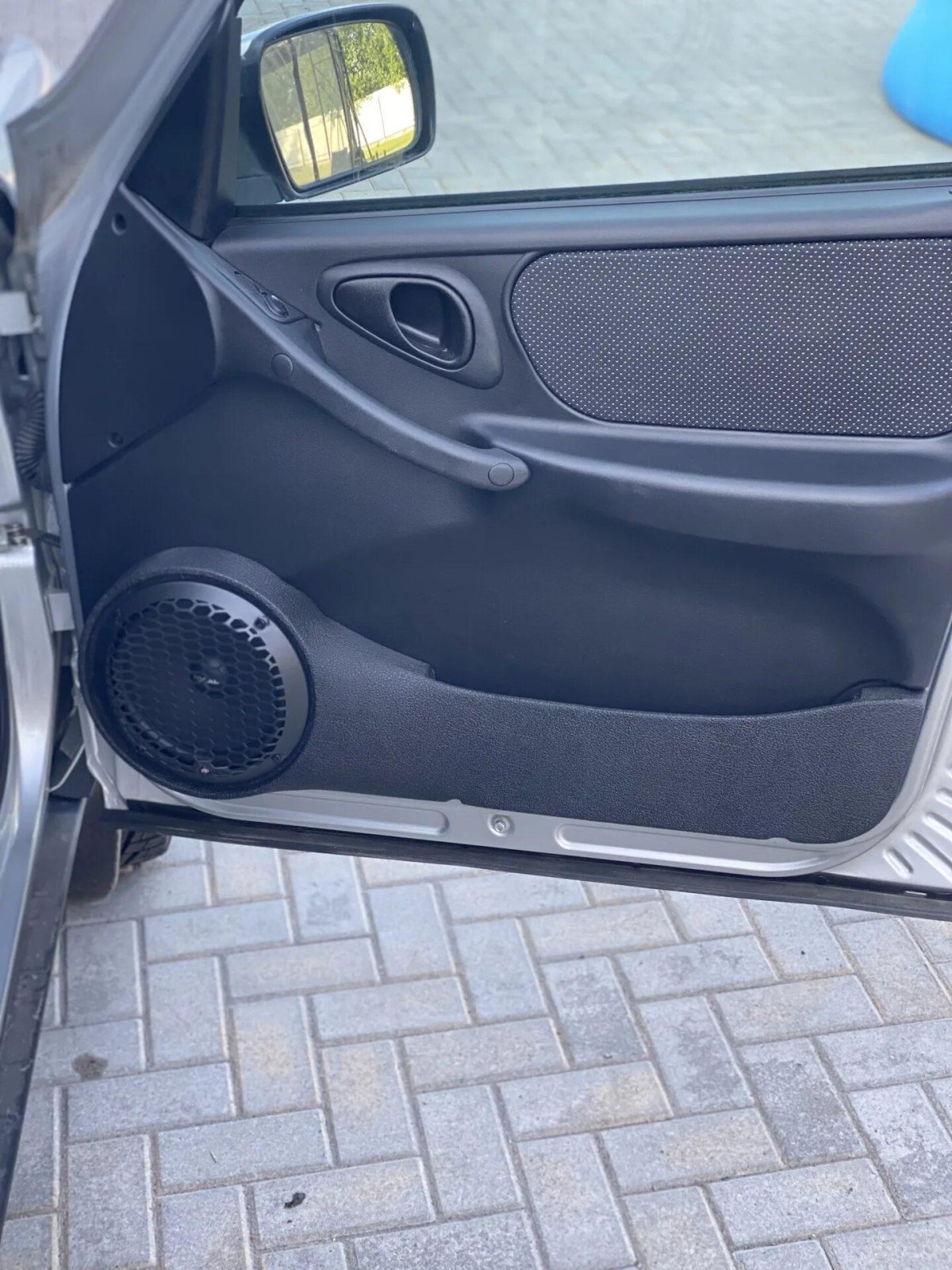 Подиумы Нива Тревел