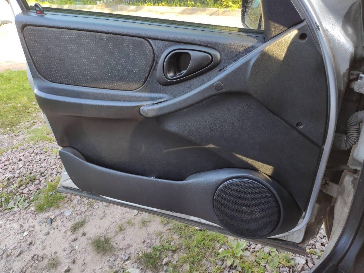 Акустические подиумы Нива Шевроле