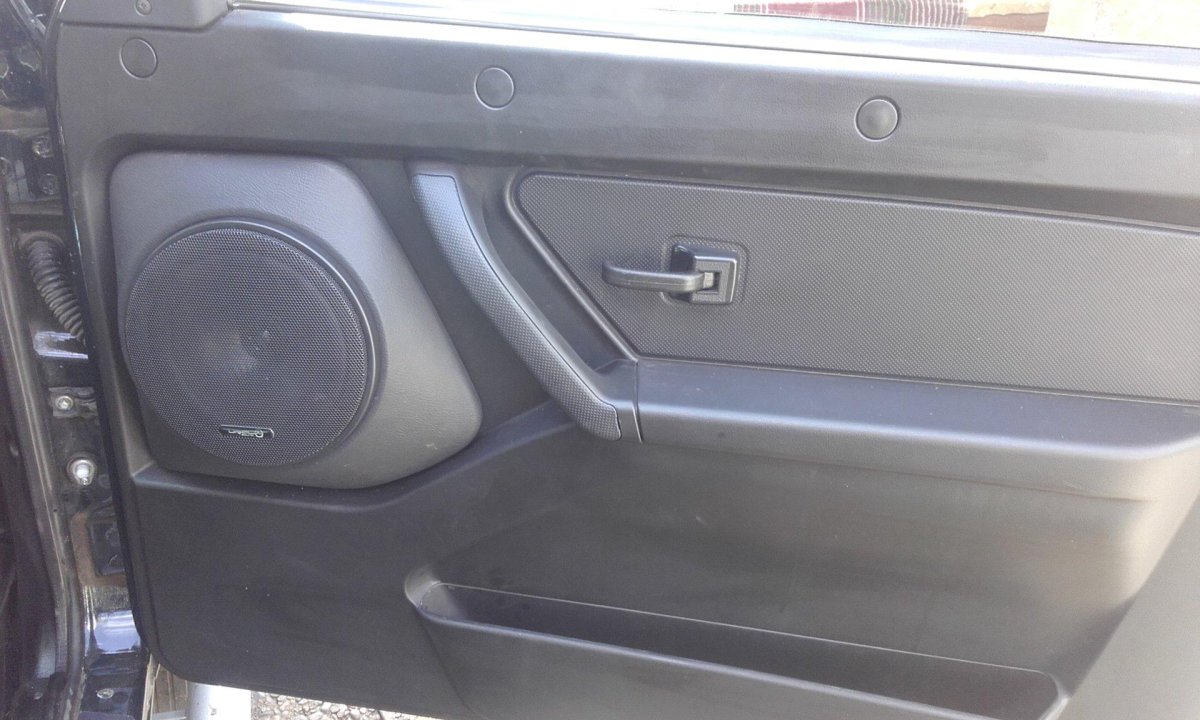 Нива 21214 подиум 16×16