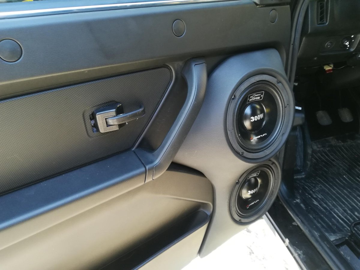 Подиумы Нива Урбан