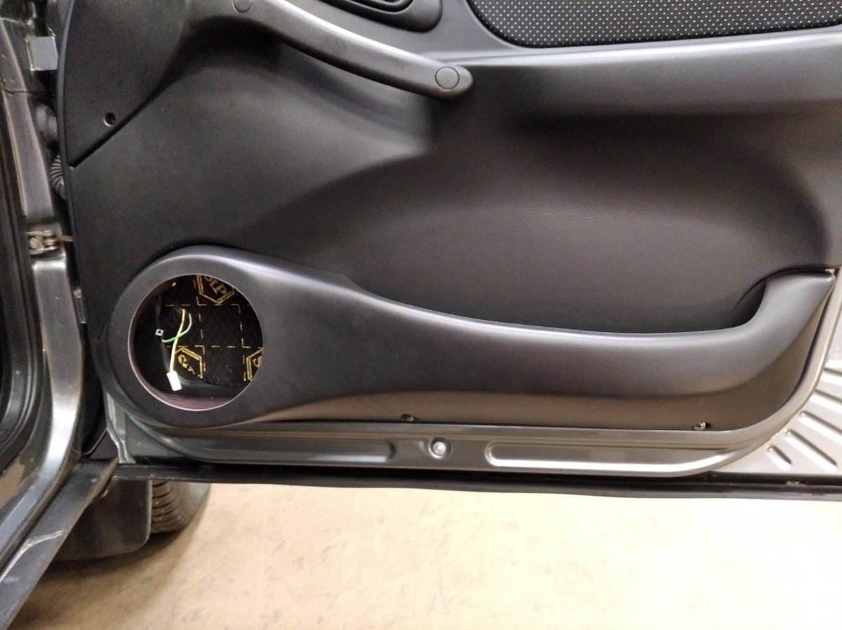 Акустические подиумы Нива Шевроле задние