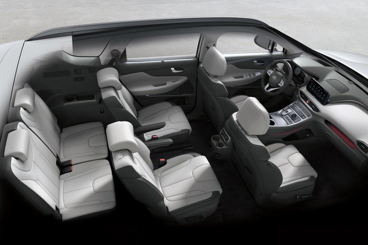 Hyundai Santa Fe 2022 салон