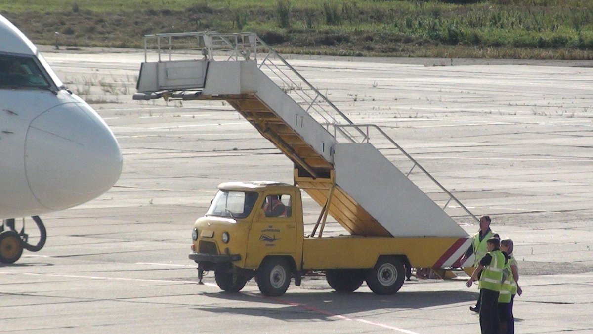 Самоходный пассажирский трап СПТ-22