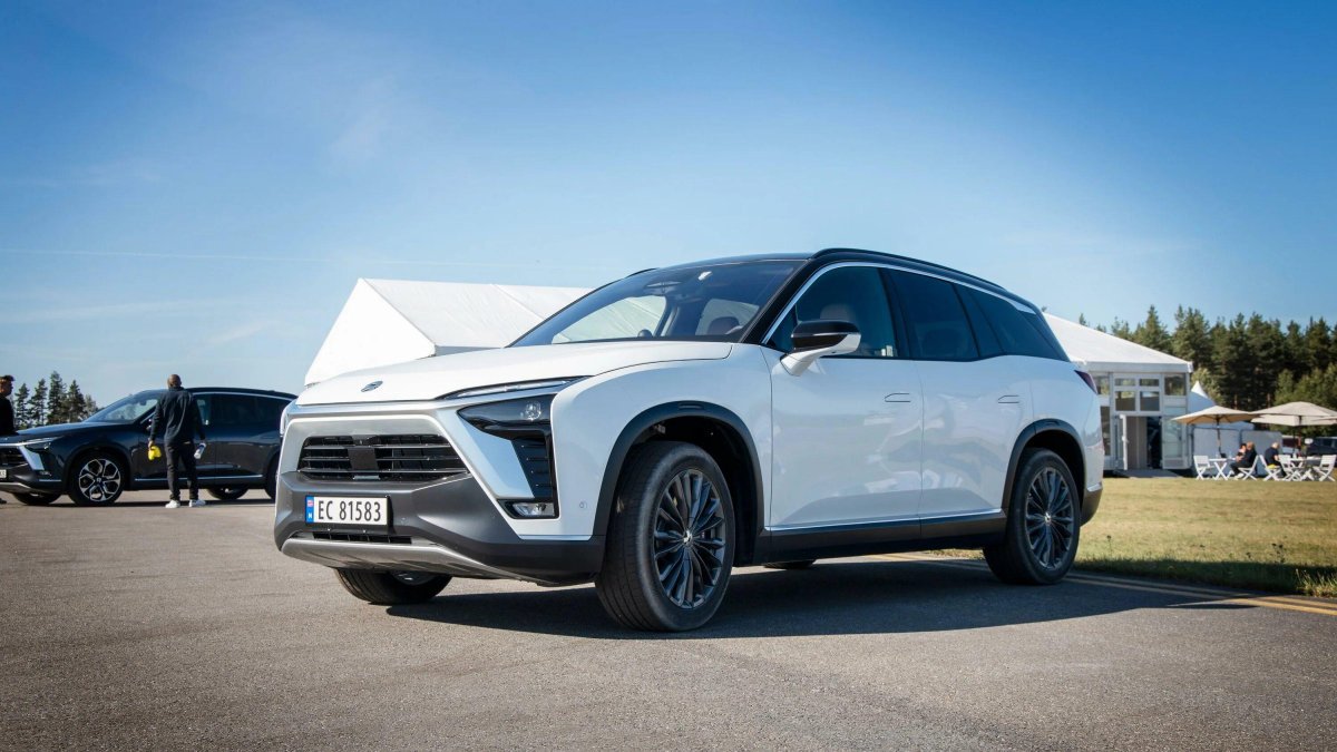 Электромобиль Nio es8