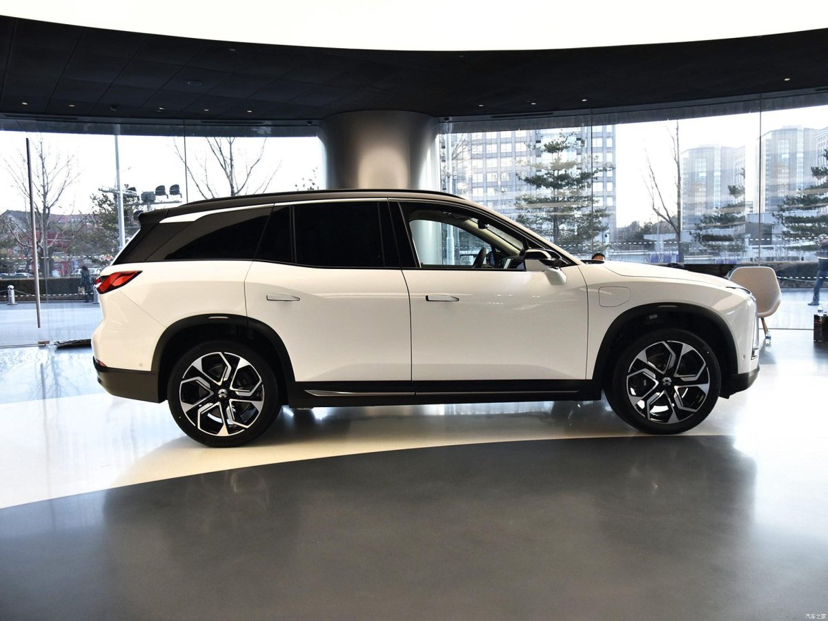 Машина НИО ЕС 8