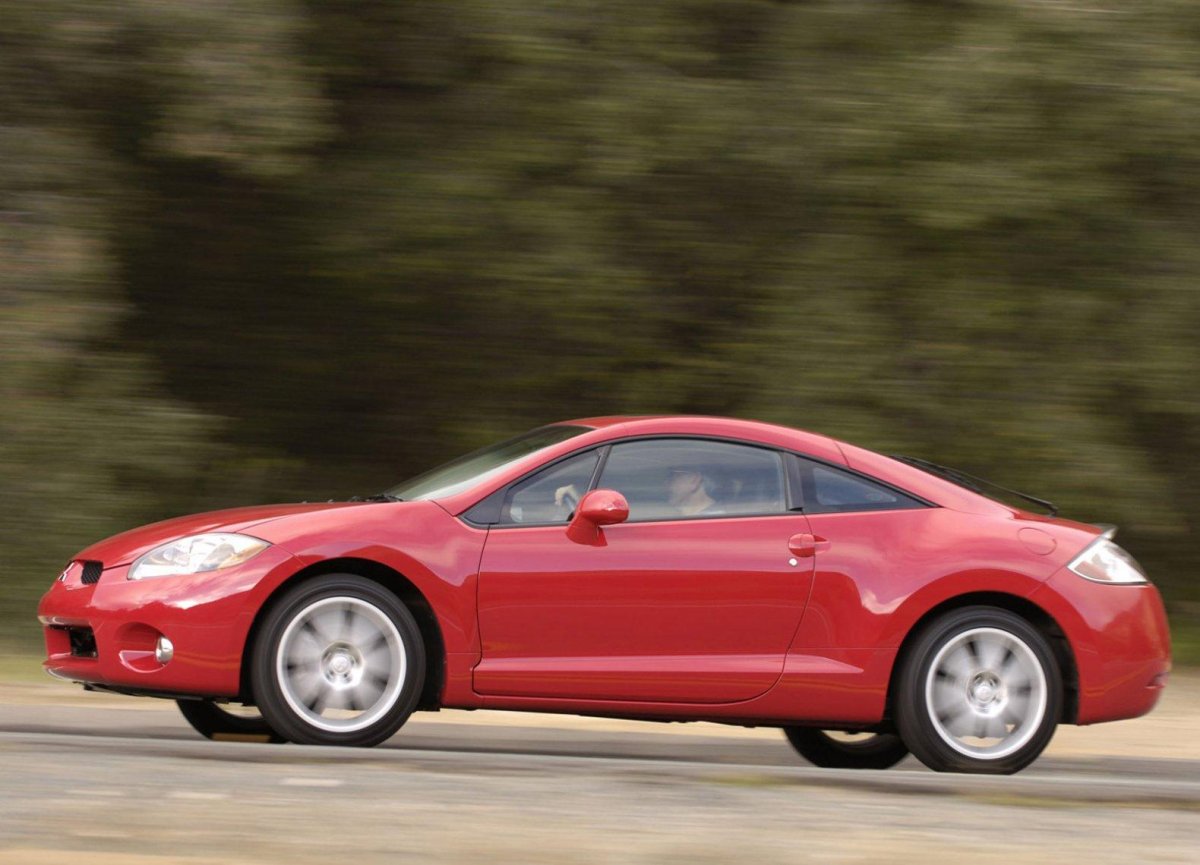 Митсубиси Эклипс 4 поколение