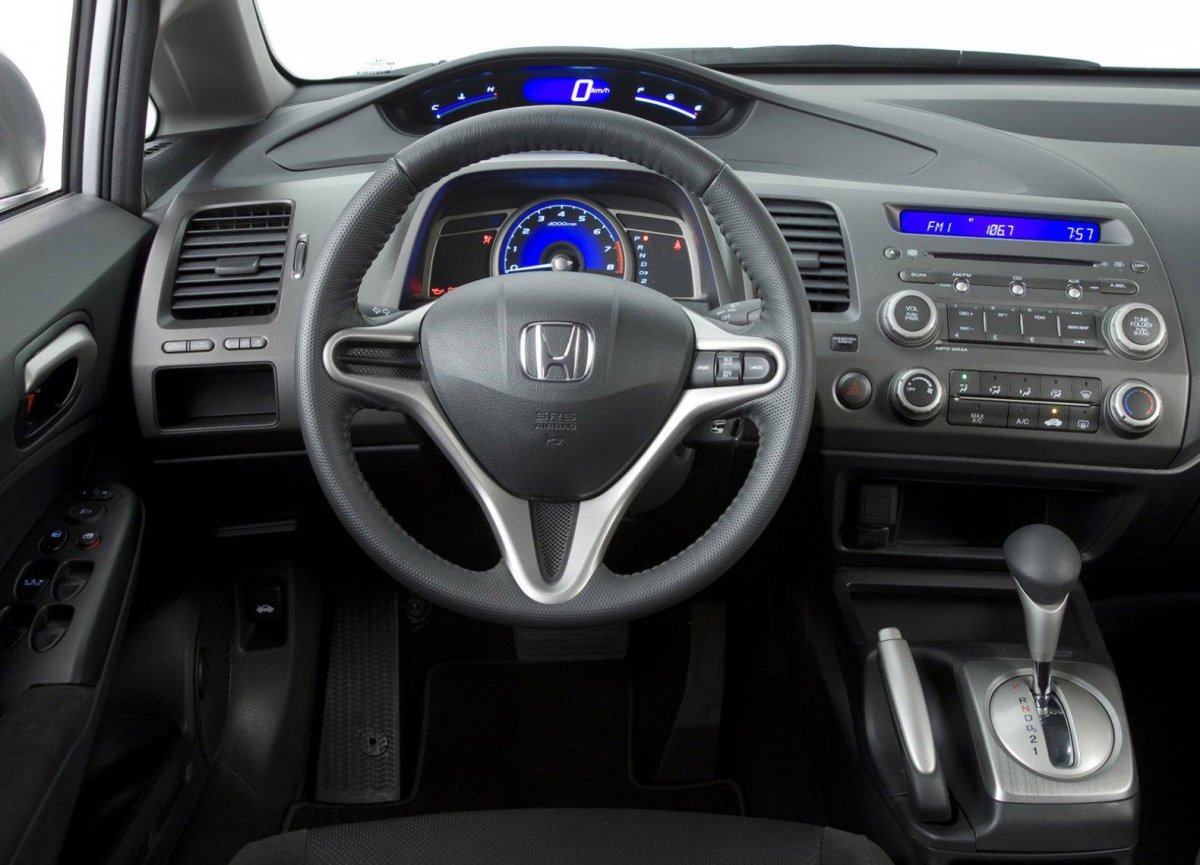 Honda Civic 2008 седан салон