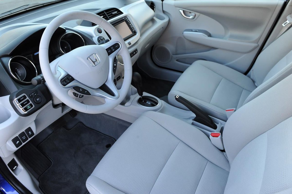 Honda Fit 2012 салон