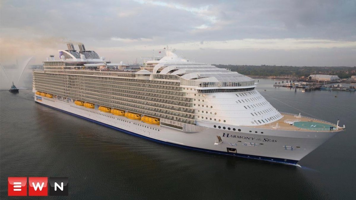 Корабль Оазис морей