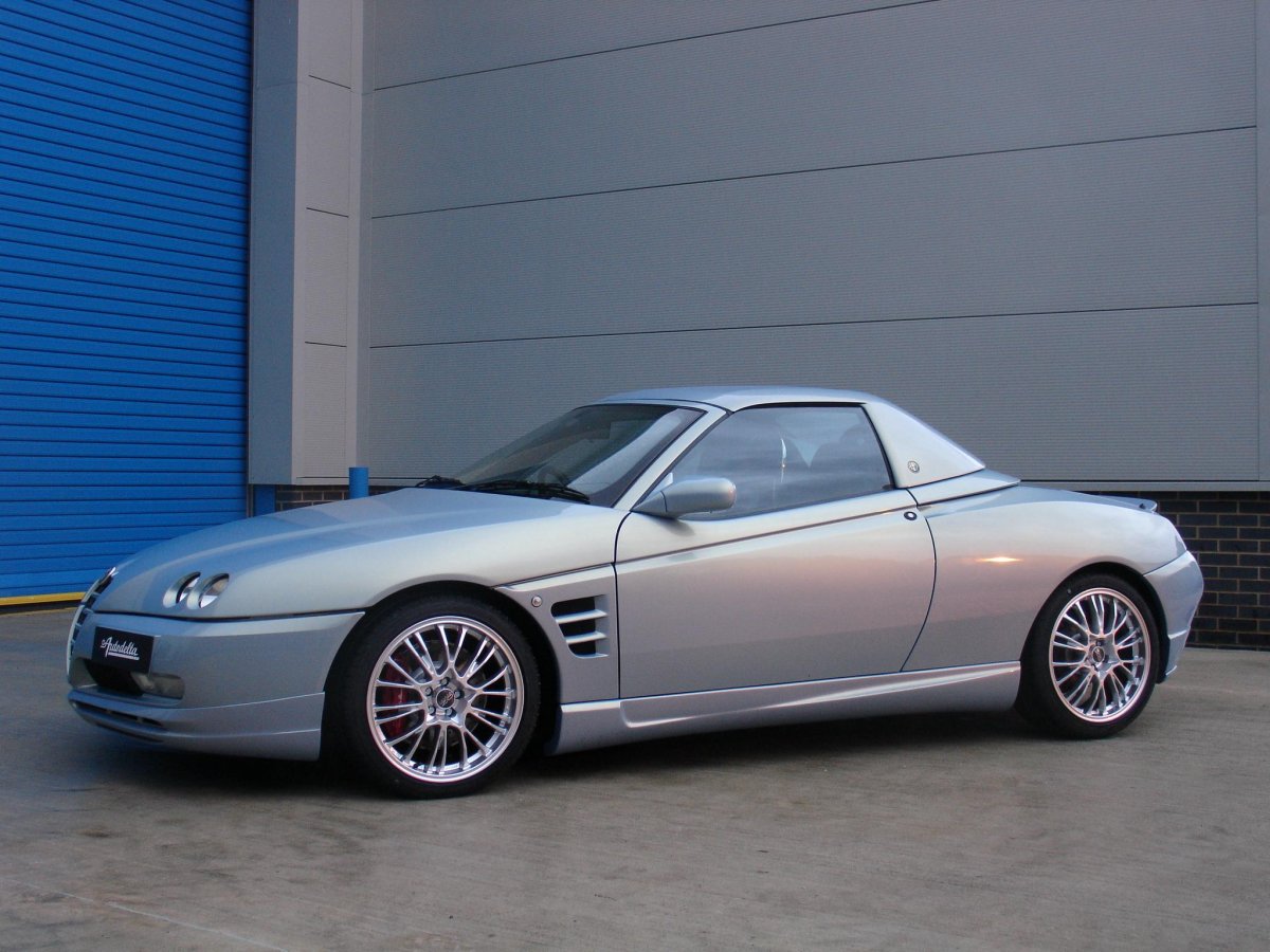 Alfa Romeo Spider 2003