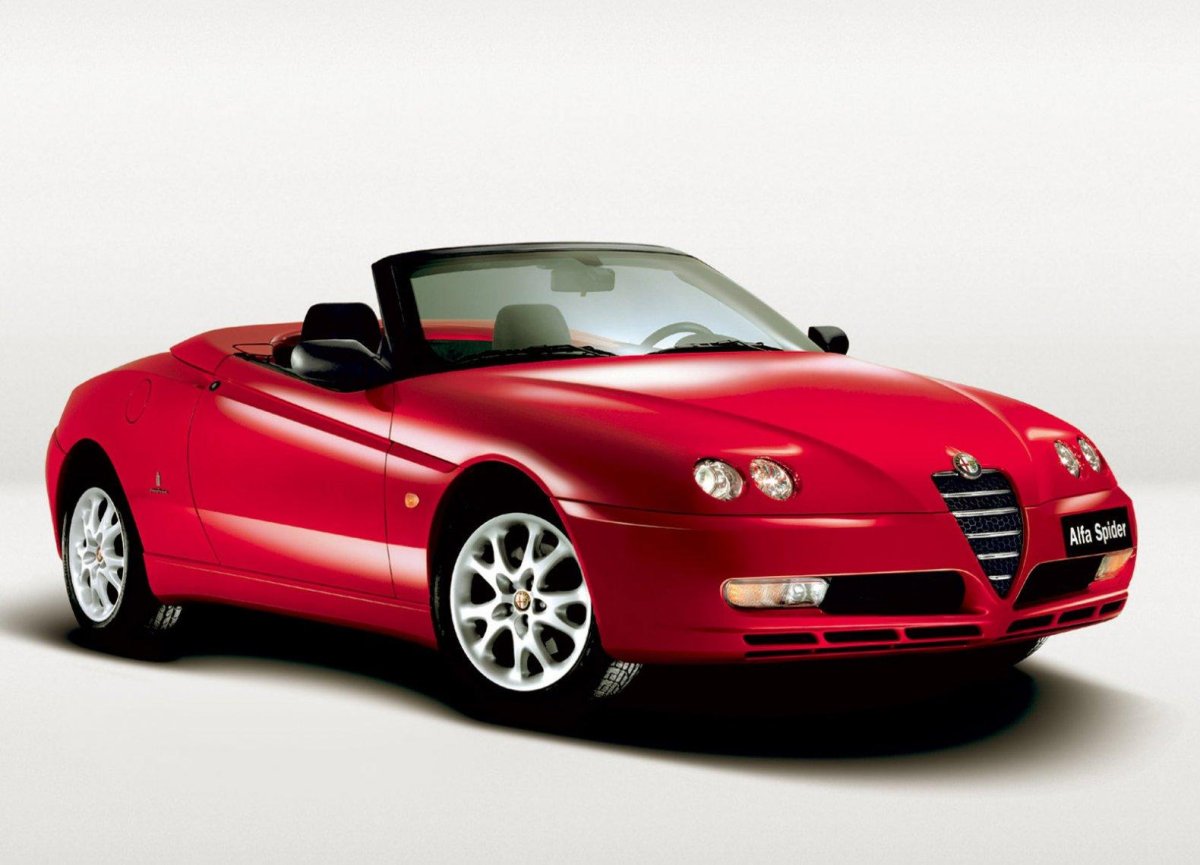 Альфа Ромео кабриолет