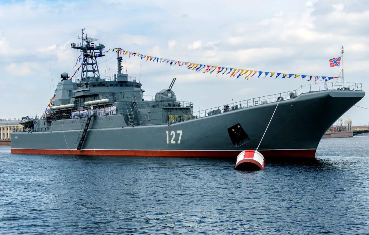 Балтийский флот. БДК (большой десантный корабль) Александр Шабалин